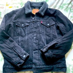 Levi’s sherpa trucker jacket